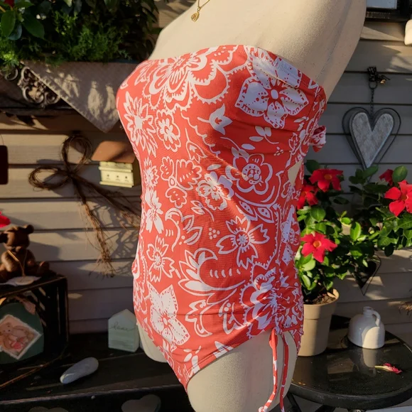 BEACH HOUSE ♡ Gorgeous Coral 'n White Strap(Less) Tie Back Adj Swimsuit 12